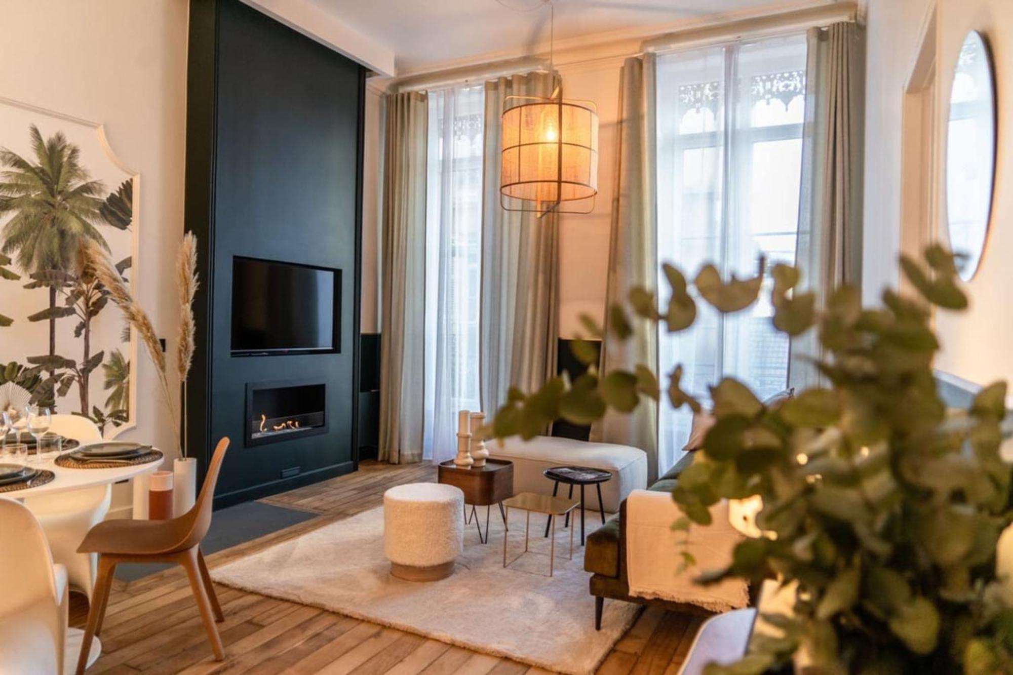 Beige Hospitalite - Coco - Hypercentre-2Chambres-Parking-Zen Saint-Etienne  Bagian luar foto